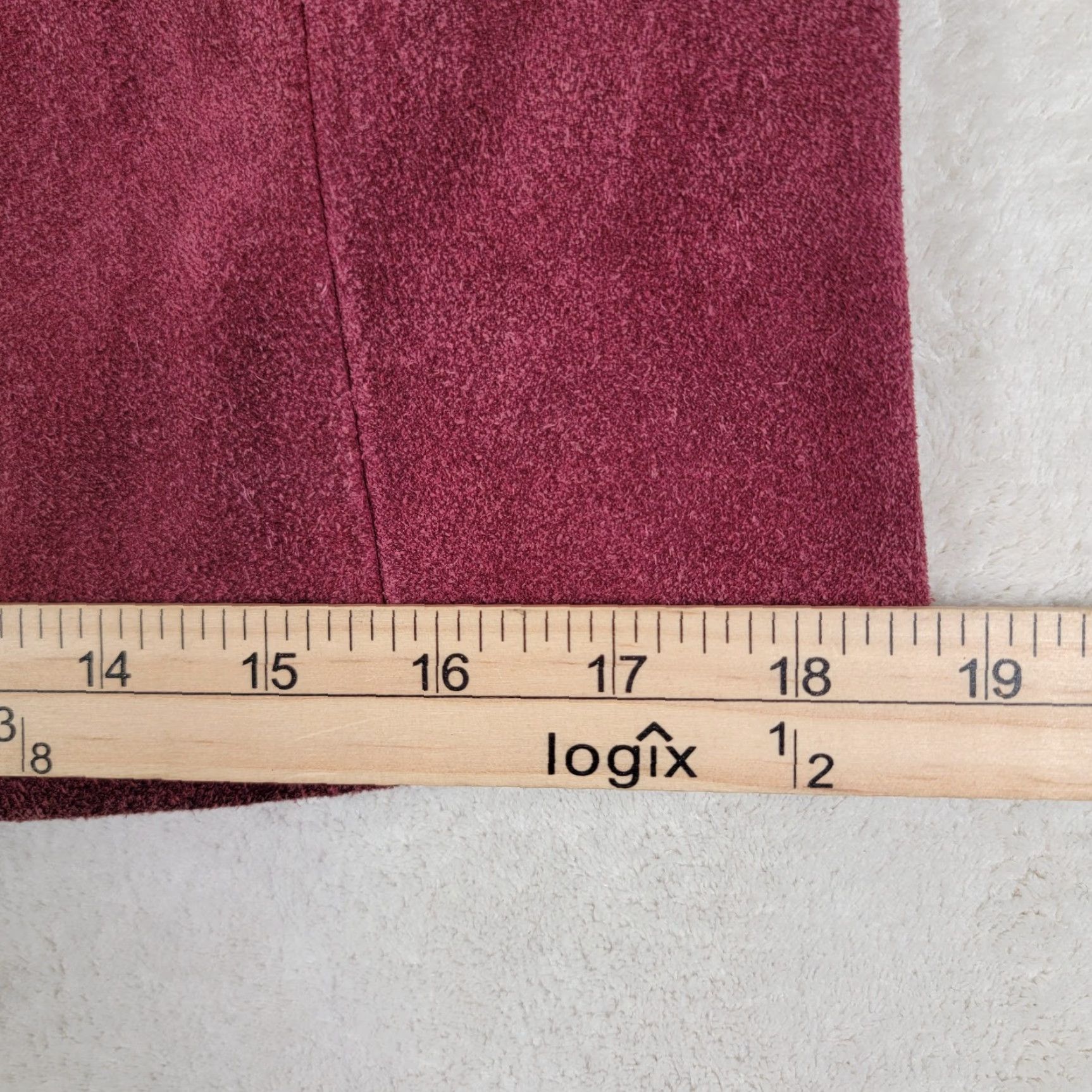 Vintage VINTAGE Jay Jacobs Red Suede Leather Skirt Womens Size 5/6 Midi Skirt Leath­er Zip Winter Fall Spring Casual Business Travel Womens Jet Set Style Size 28" / US 6 / IT 42 - 6 Thumbnail