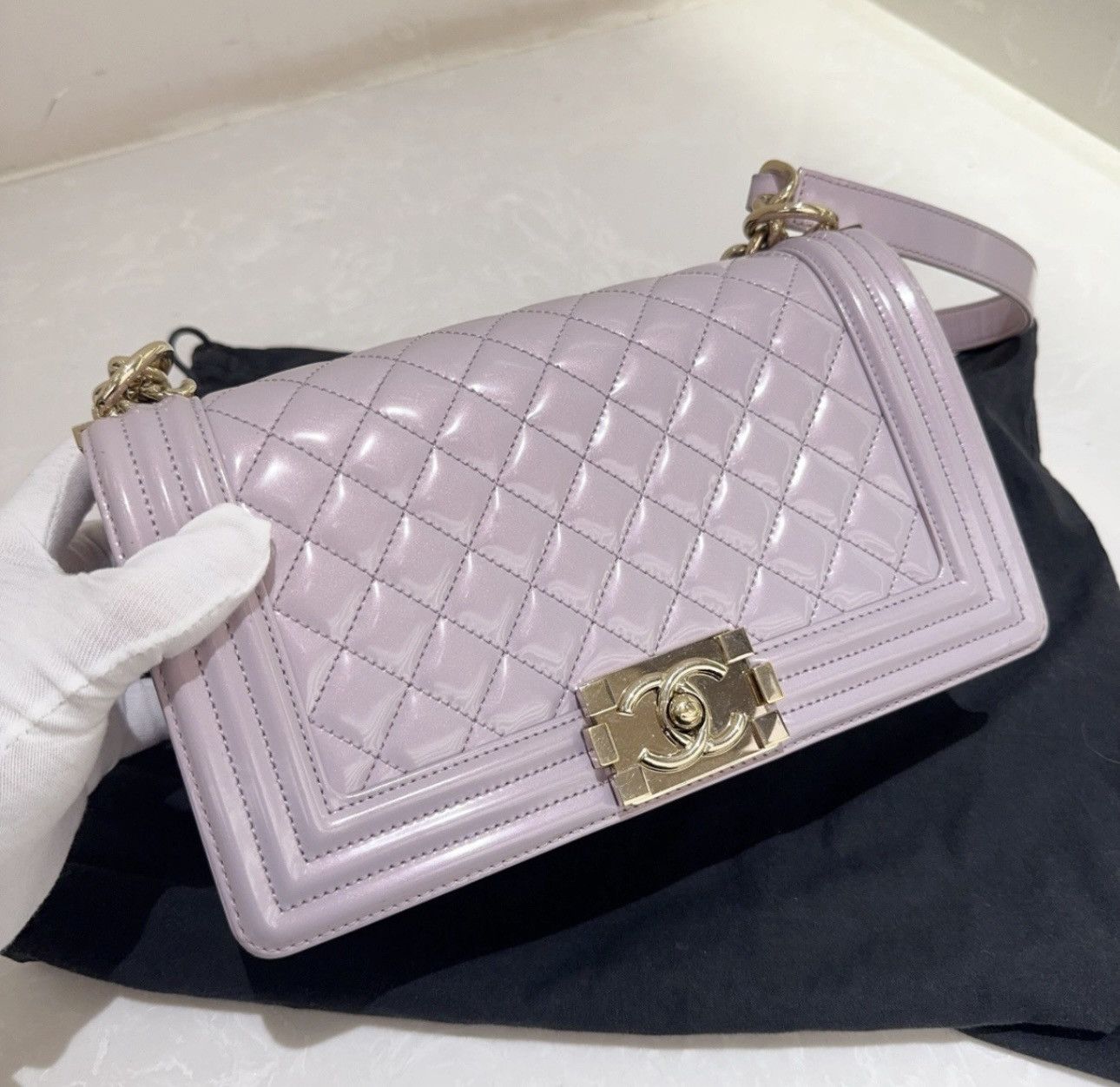 Chanel Chanel Boy Patent Leather handbag in lilac/ light purple Size ONE SIZE - 3 Thumbnail