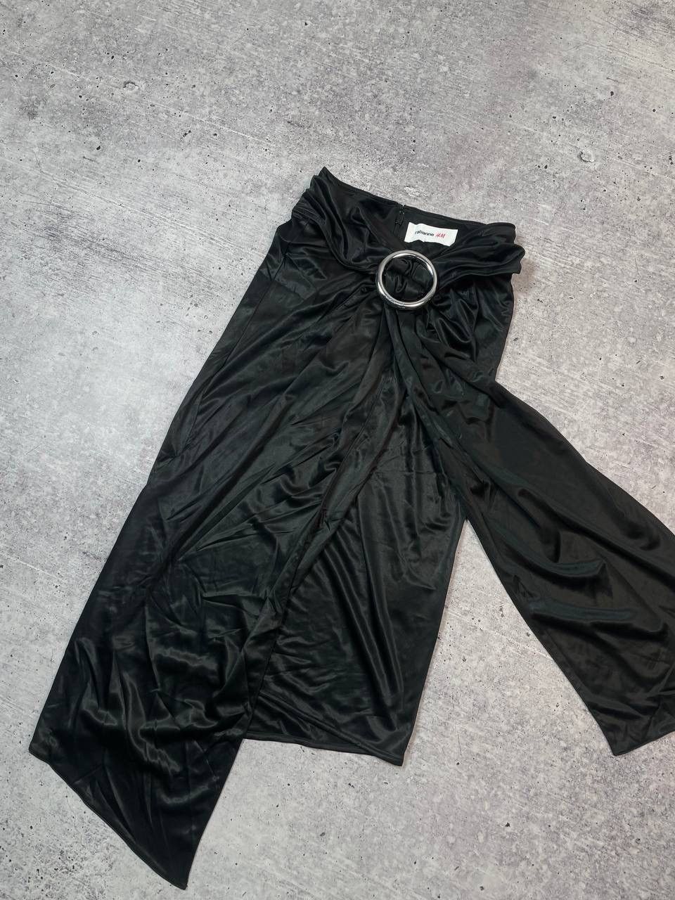 H&M × Paco Rabanne Paco Rabanne H&M Buckle Details Maxi Skirt Y2K Size 25" / US 0 / IT 36 - 3 Thumbnail