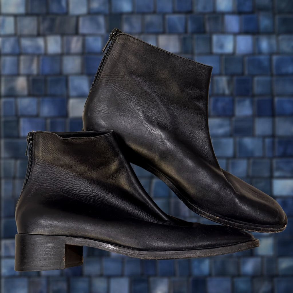 Cole Haan Cole Haan Ankle Boot Womens Black Leather Block Heel 1.5in 8.5 B A Italy Zipper Casual Vintage: No Size US 9 / IT 39 - 1 Thumbnail
