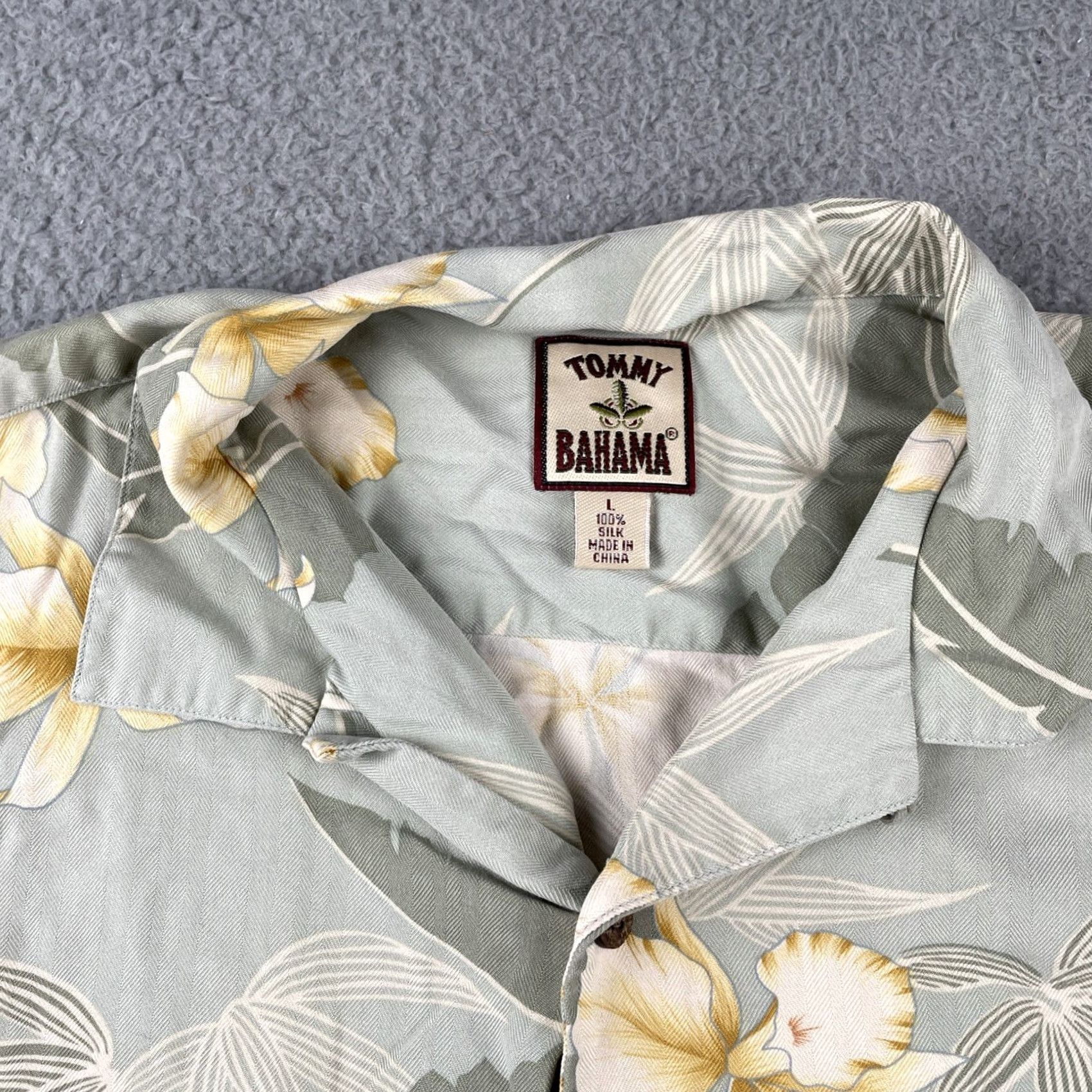 Tommy Bahama VINTAGE Tommy Bahama Shirt Green Floral Silk Button-Up Short Sleeve L Mens Size US L / EU 52-54 / 3 - 4 Thumbnail
