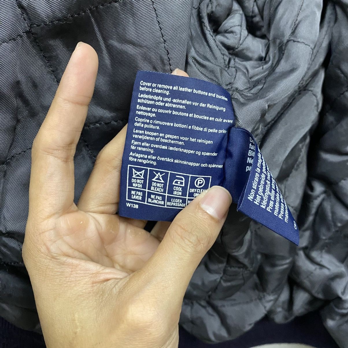 Burberry 🔥Burberrys Wool Spell Out Bomber Jacket LIKE NEW🔥 Size US L / EU 52-54 / 3 - 21 Thumbnail