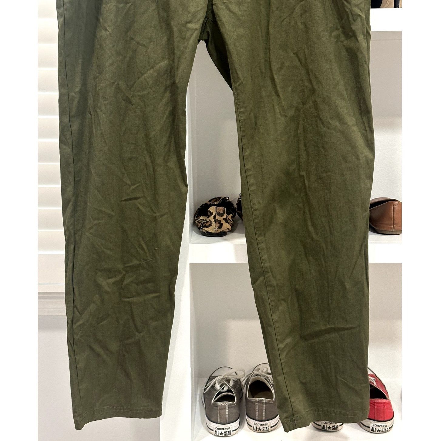 BP. Bp Men's Green Elastic Waist Flat Front Pockets L NWOT Size US 38 / EU 54 - 3 Thumbnail