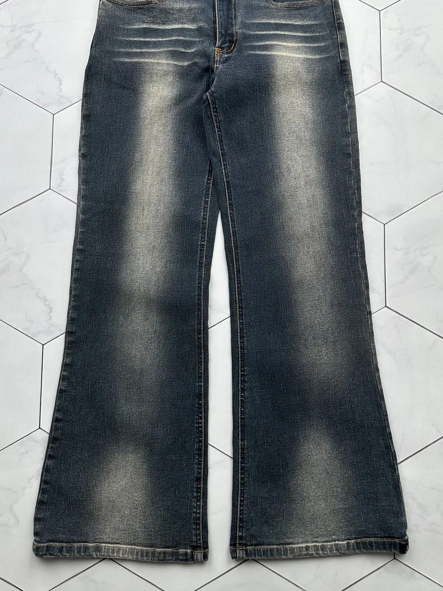 Japanese Brand Vintage Faded Flare Jeans (B602)E2 Size 25" / US 0 / IT 36 - 3 Thumbnail
