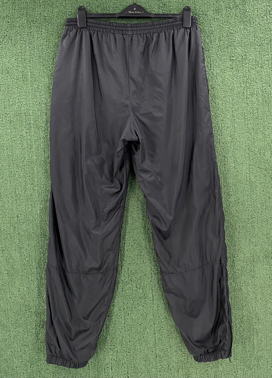 Nike VTG 90’s Nike Spellout Grey Tag Lined Windbreaker Pants Size US 38 / EU 54 - 5 Thumbnail