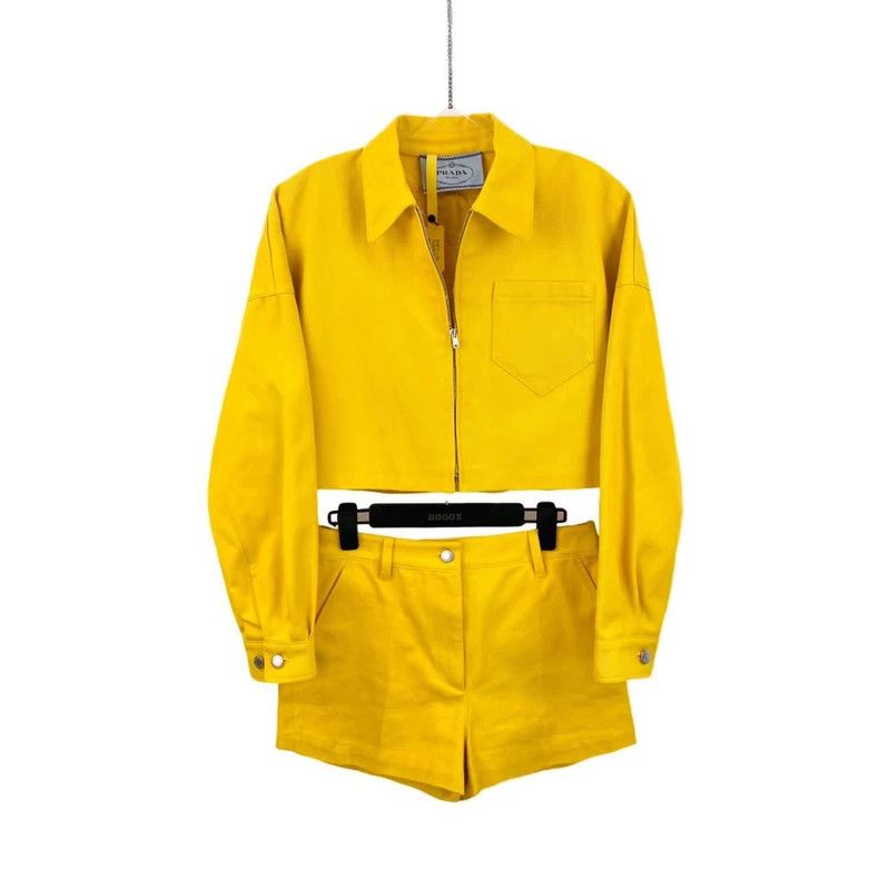 Prada Prada Yellow triangle logo set Size 26" / US 2 / IT 38 - 1 Thumbnail