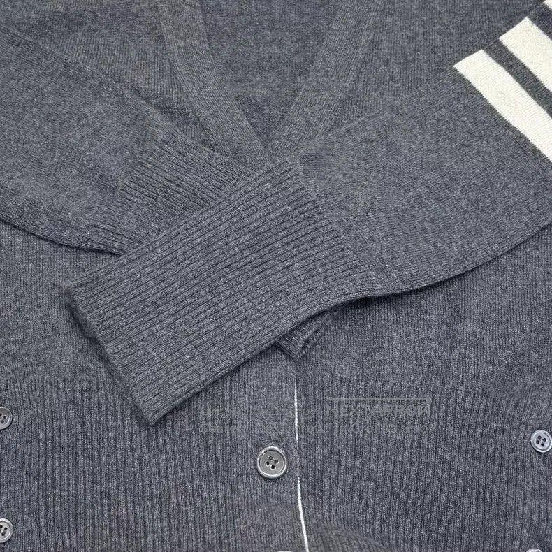 Thom Browne Thom Browne Classic Cashmere Cardigan in Medium Grey Size XS / US 0-2 / IT 36-38 - 8 Thumbnail