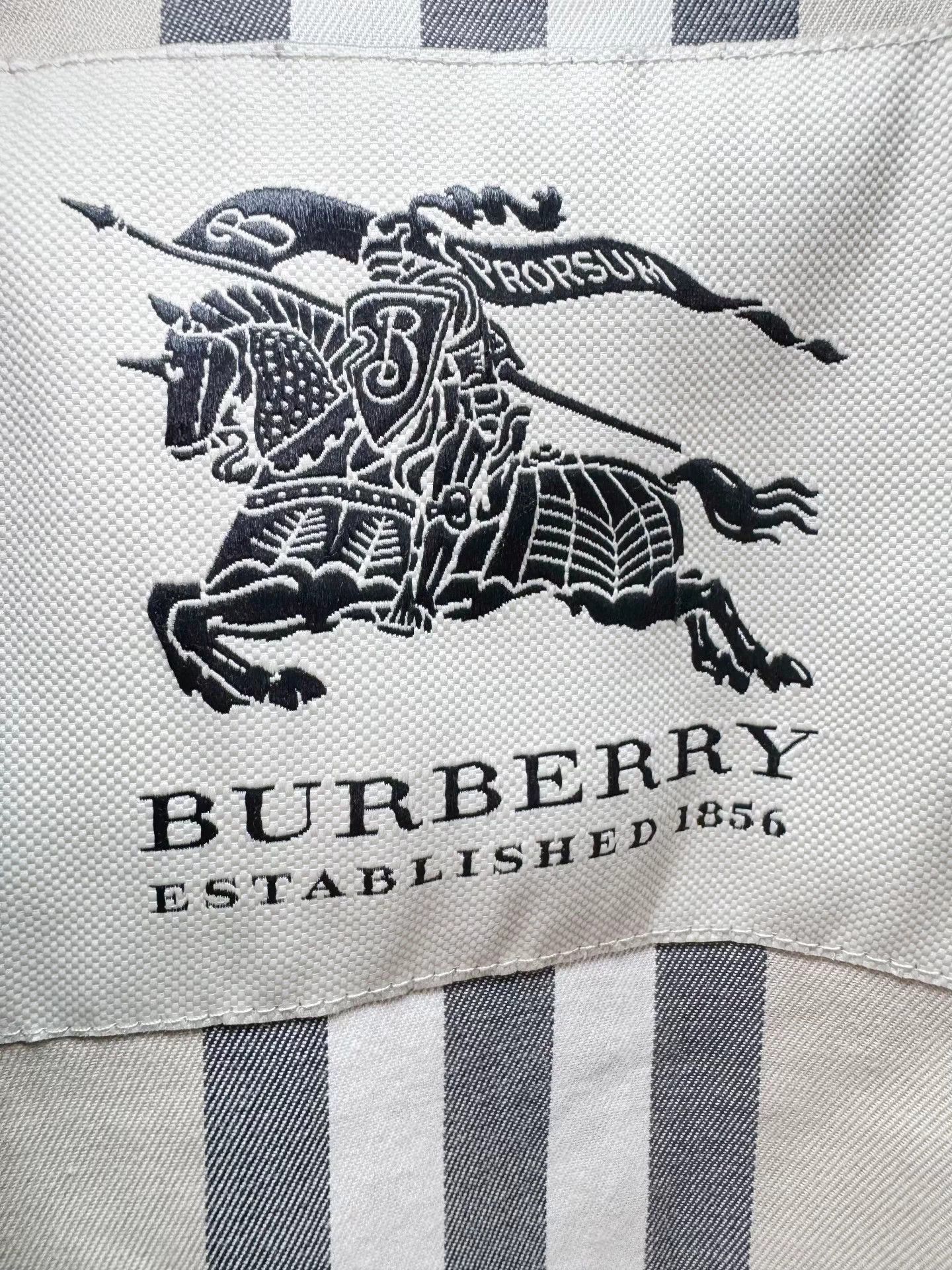 Burberry Burberry Trench Coat UK6 Authentic Worn 2x Size XS / US 0-2 / IT 36-38 - 4 Thumbnail