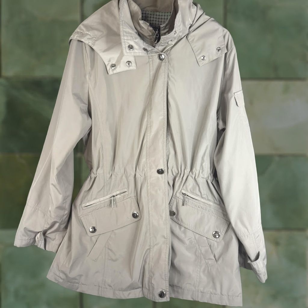 Nautica Nautica Coat Womens Large Beige Hooded Rain Microfiber Zip Pockets Mid Length Size L / US 10 / IT 46 - 1 Thumbnail
