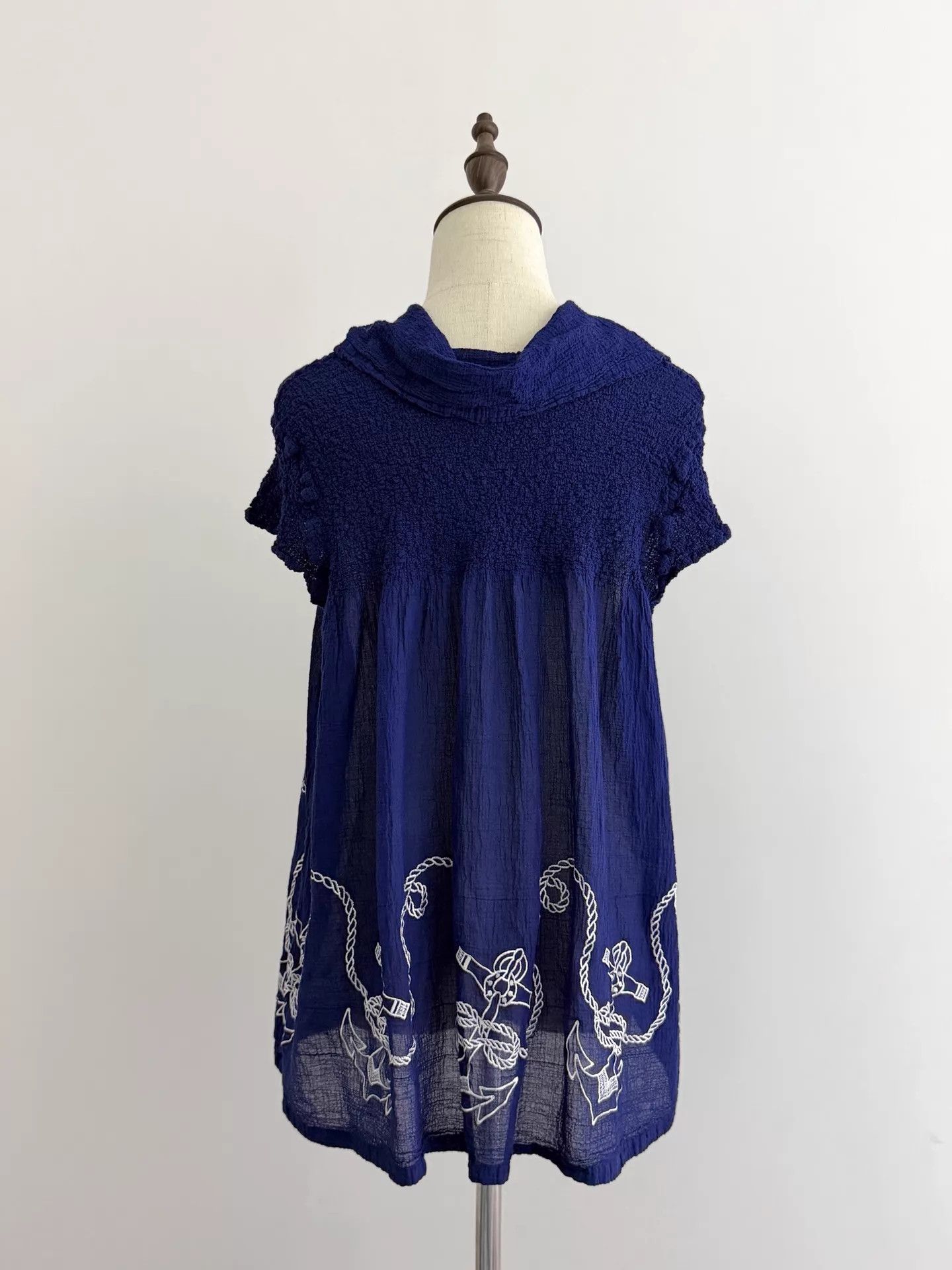 Issey Miyake Issey Miyake Deep Blue Pleated Embroidered Loose Skirt Top Size ONE SIZE - 8 Thumbnail