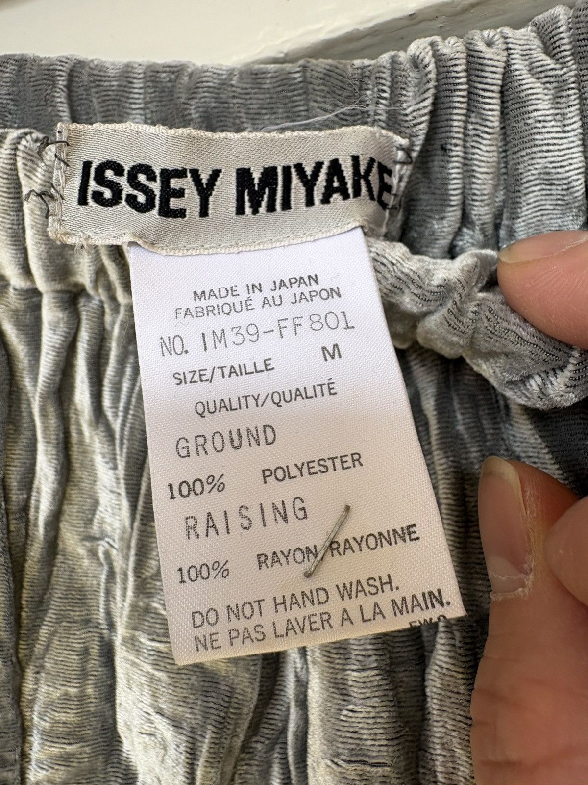Issey Miyake Issey Miyake vintage silver plissé trousers Size US 32 / EU 48 - 10 Thumbnail