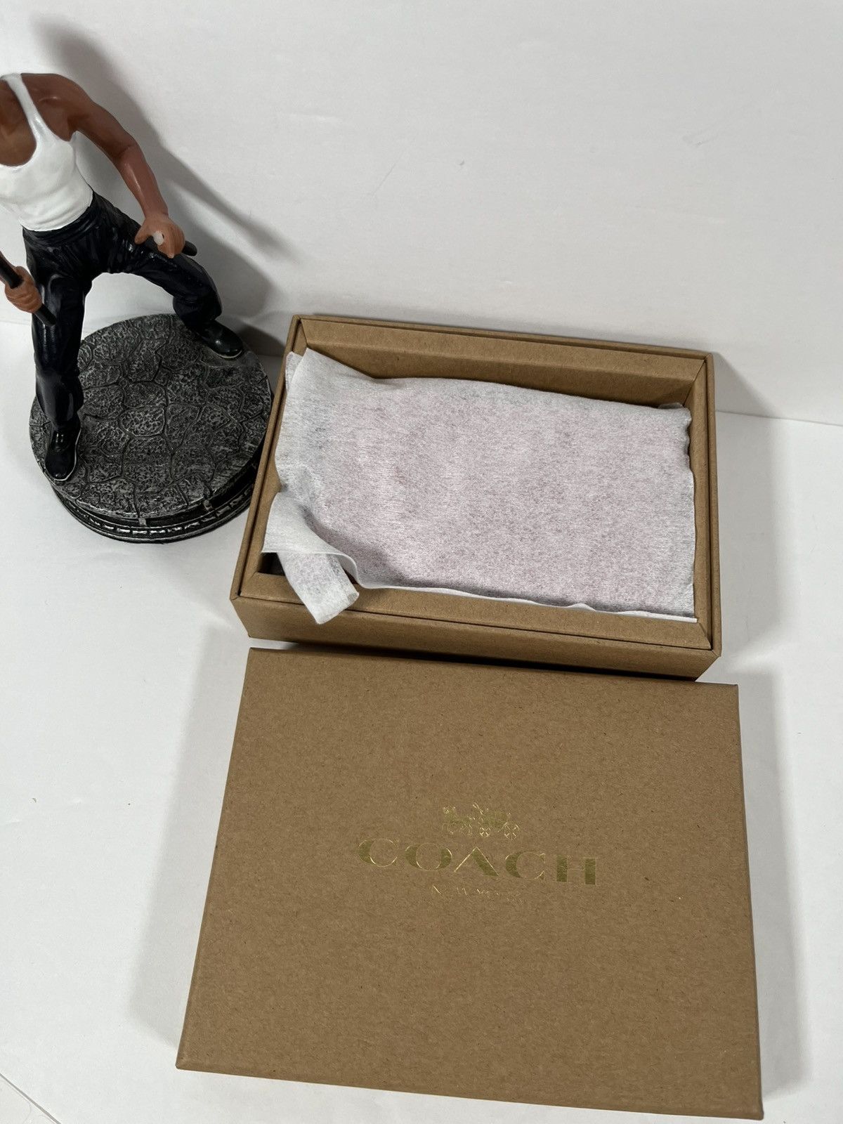 Coach Coach boxed Small Signature Patent Leather Zip Around Wallet Size ONE SIZE - 4 Thumbnail