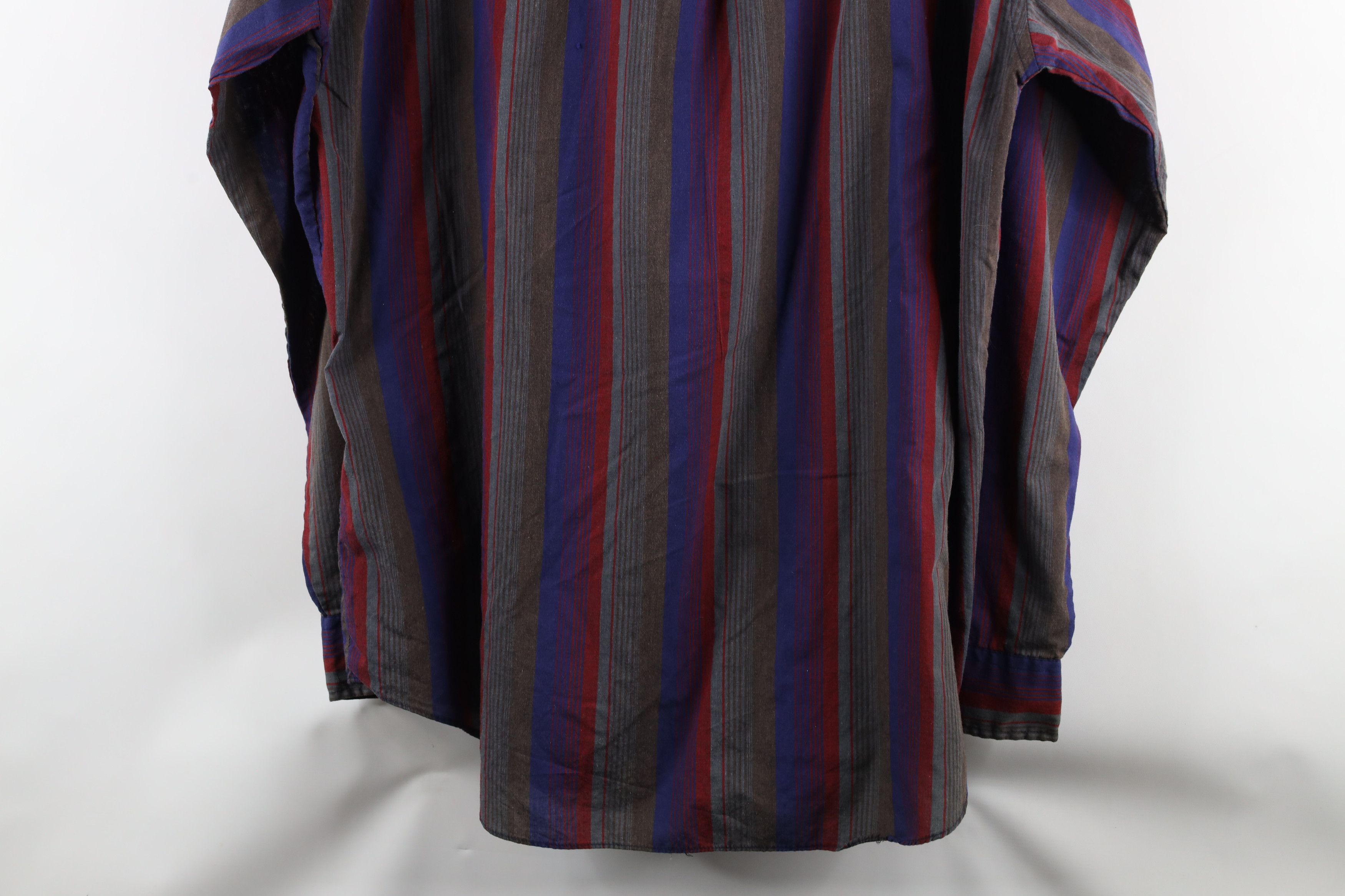 Vintage Vintage 90s Streetwear Block Collared Button Down Shirt Size US XL / EU 56 / 4 - 10 Thumbnail