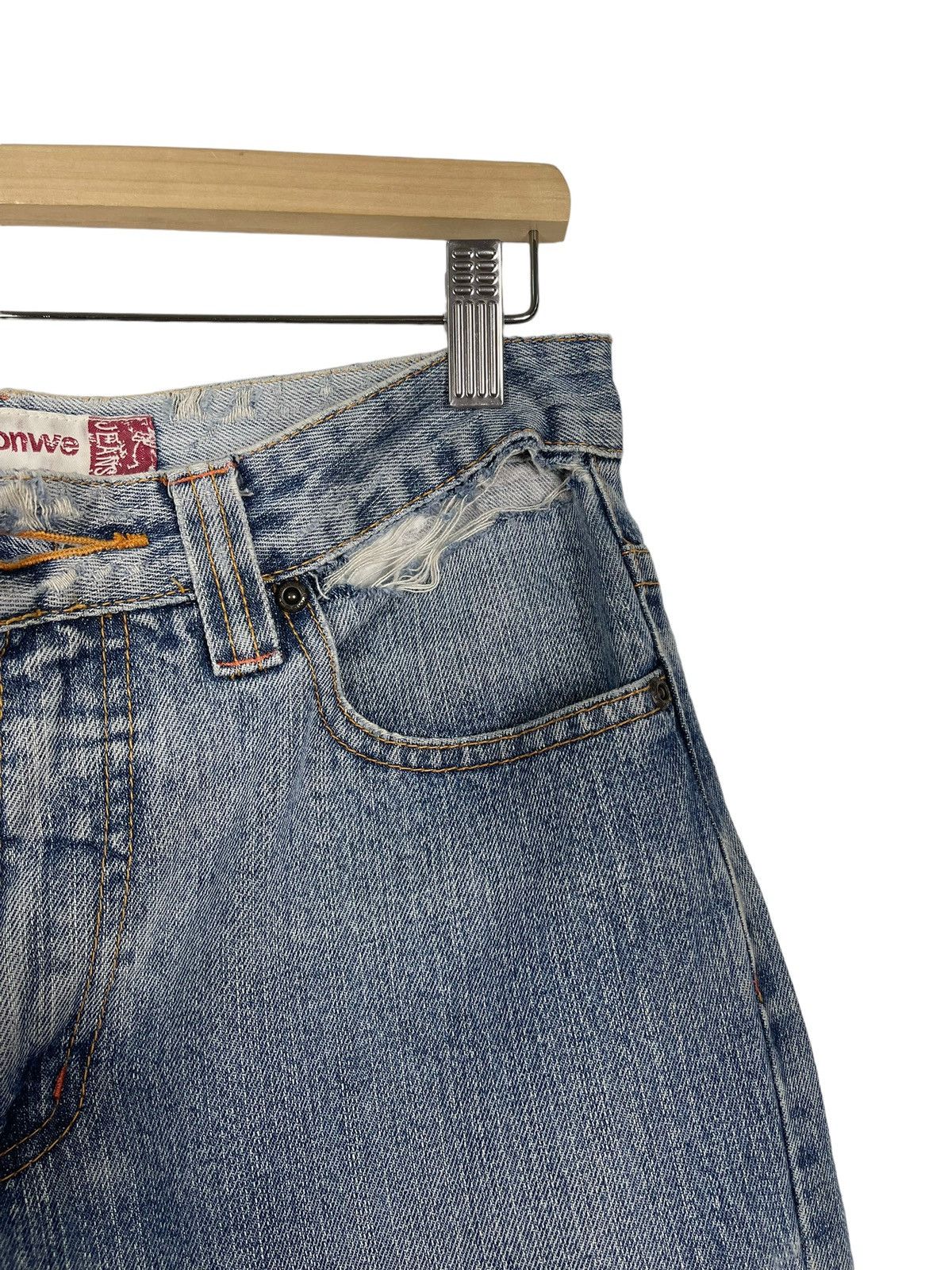 Japanese Brand Meterbonwe Faded Blue Zipper Fly Jeans Size US 30 / EU 46 - 12 Thumbnail