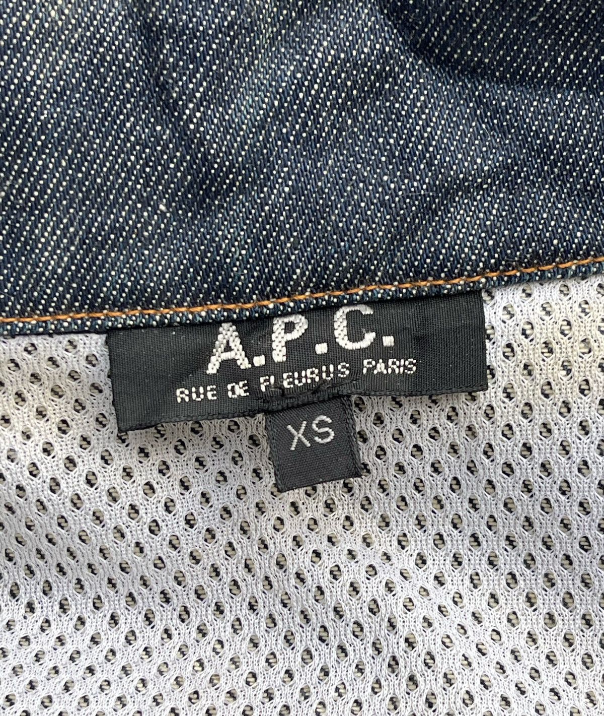 A.P.C. 🔥Vintage A.P.C. Japan Selvedge Denim Trucker Jacket Size US XS / EU 42 / 0 - 17 Thumbnail
