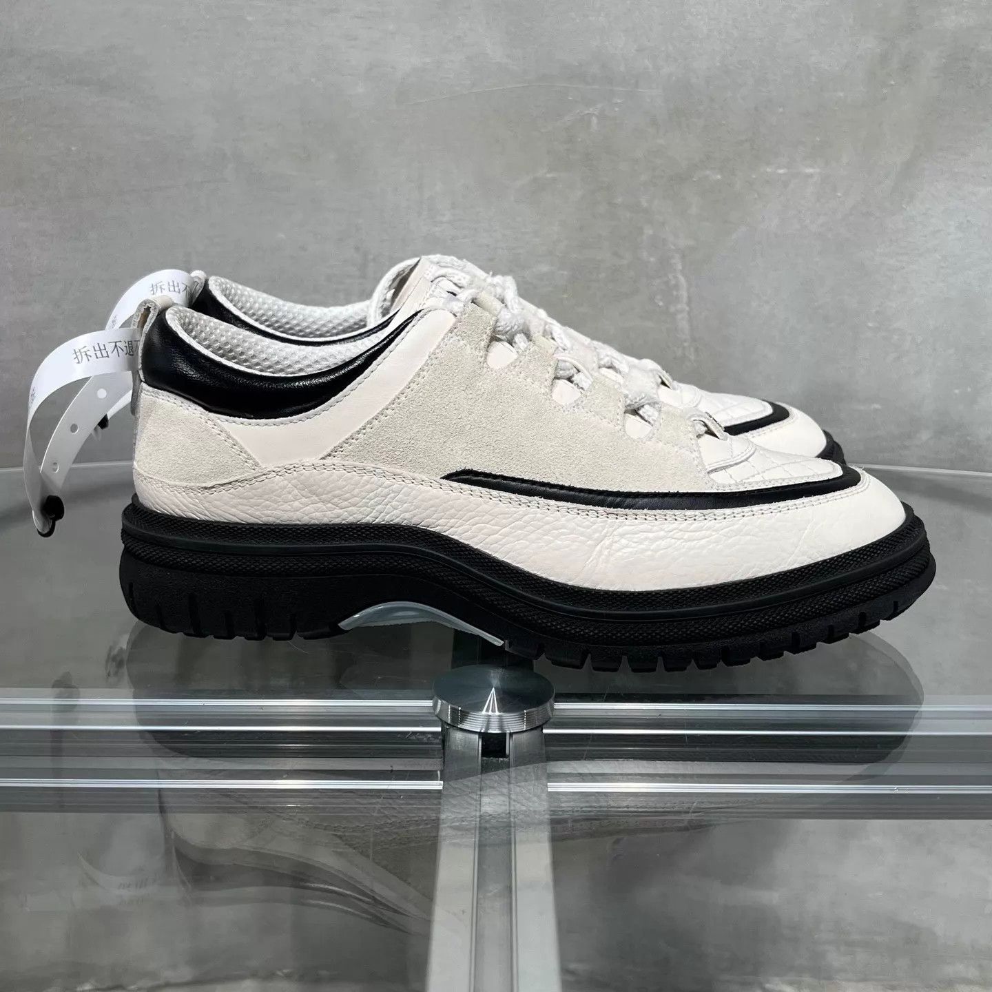 Chanel Chanel 25B Black White Colorblock Platform Sneakers 39 Size US 8.5 / EU 41-42 - 4 Thumbnail