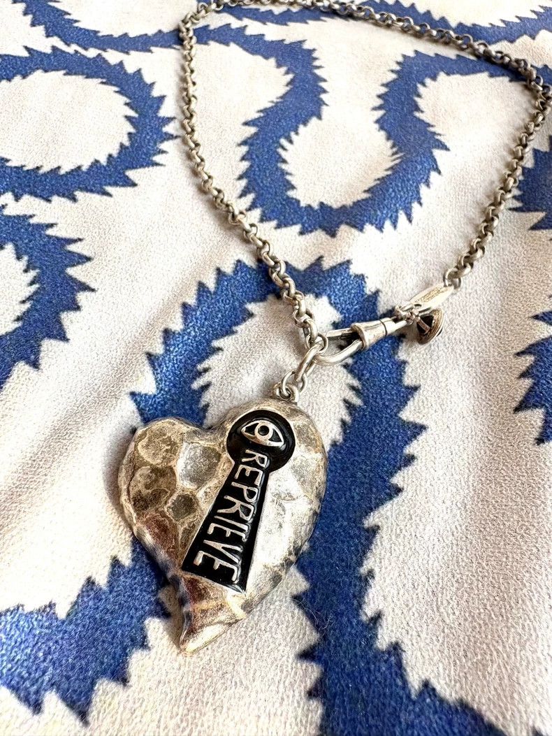 Vivienne Westwood Vivienne Westwood REPRIEVE Vintage Heart Necklace Size ONE SIZE - 2 Thumbnail