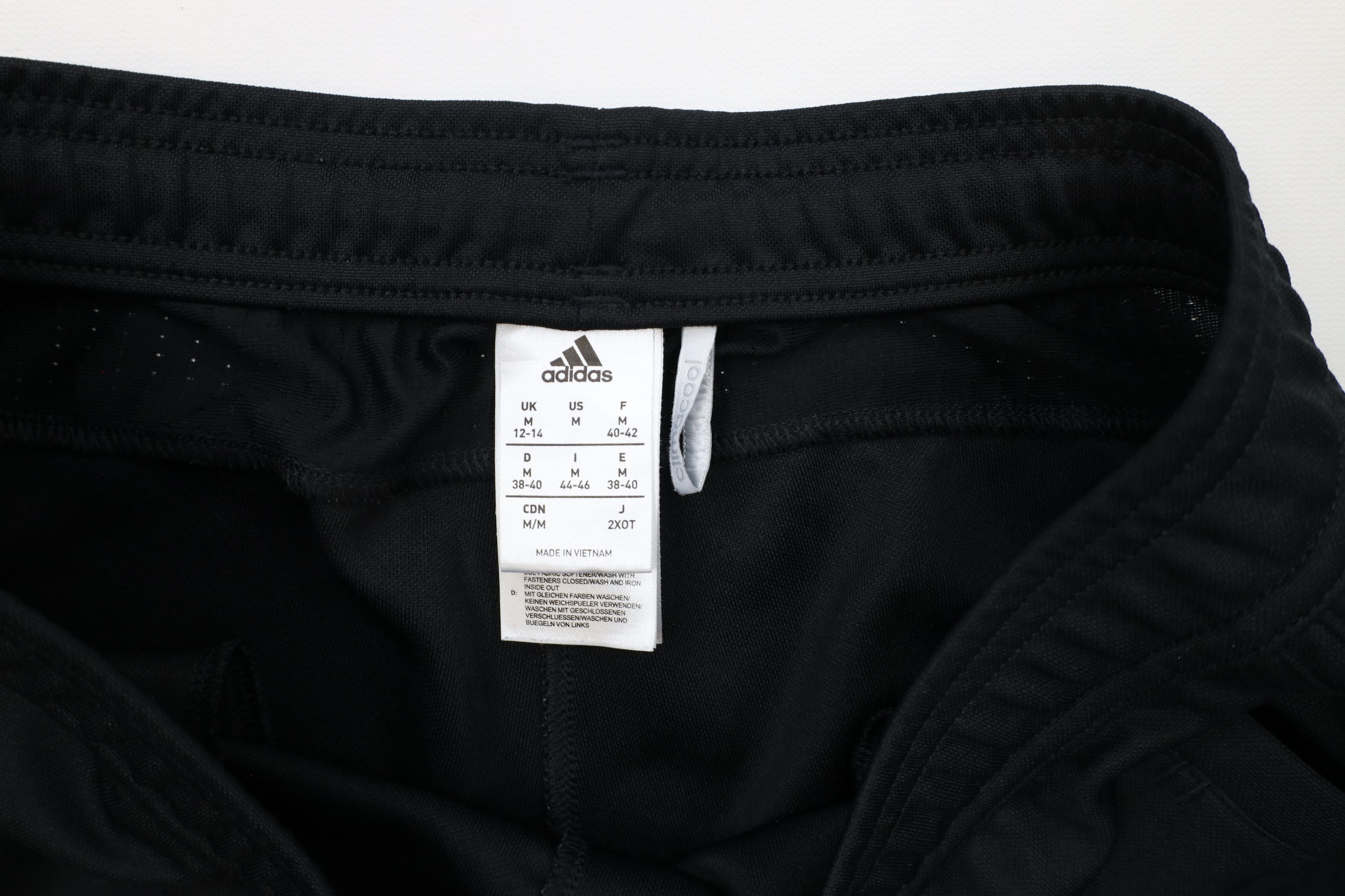 Adidas × Vintage Vintage Adidas Tapered Leg Soccer Warm Up Sweatpants Black Size US 34 / EU 50 - 7 Thumbnail