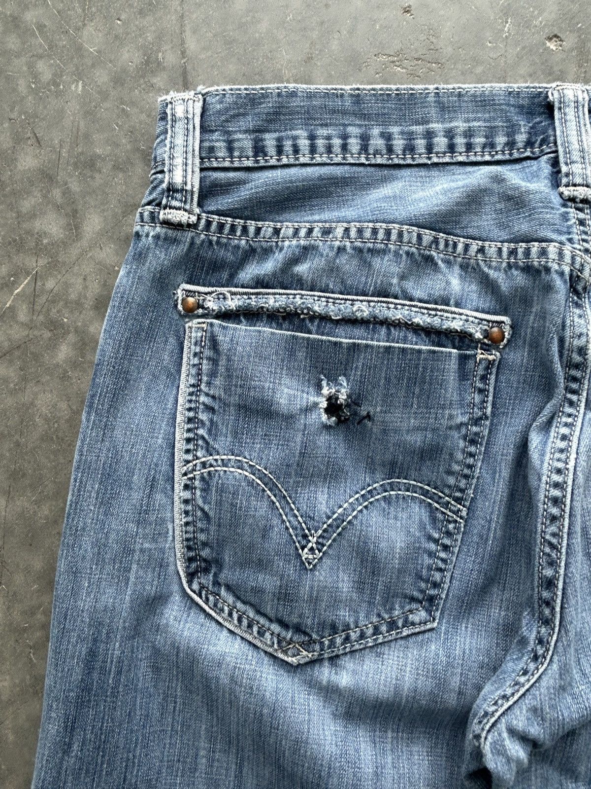 Levi's Vintage Y2K Levis Paint Splatter Bootcut Flared Jeans Size US 33 - 10 Thumbnail