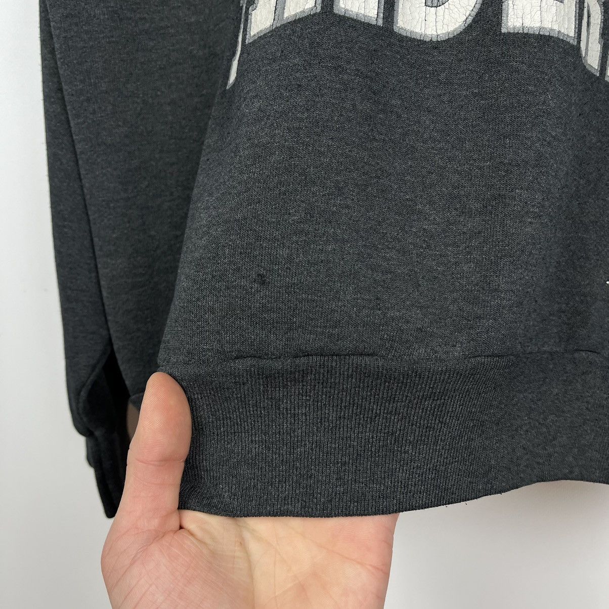 NFL Vintage NFL Los Angeles Raiders made in USA sweatshirt 90’s Size US M / EU 48-50 / 2 - 8 Thumbnail