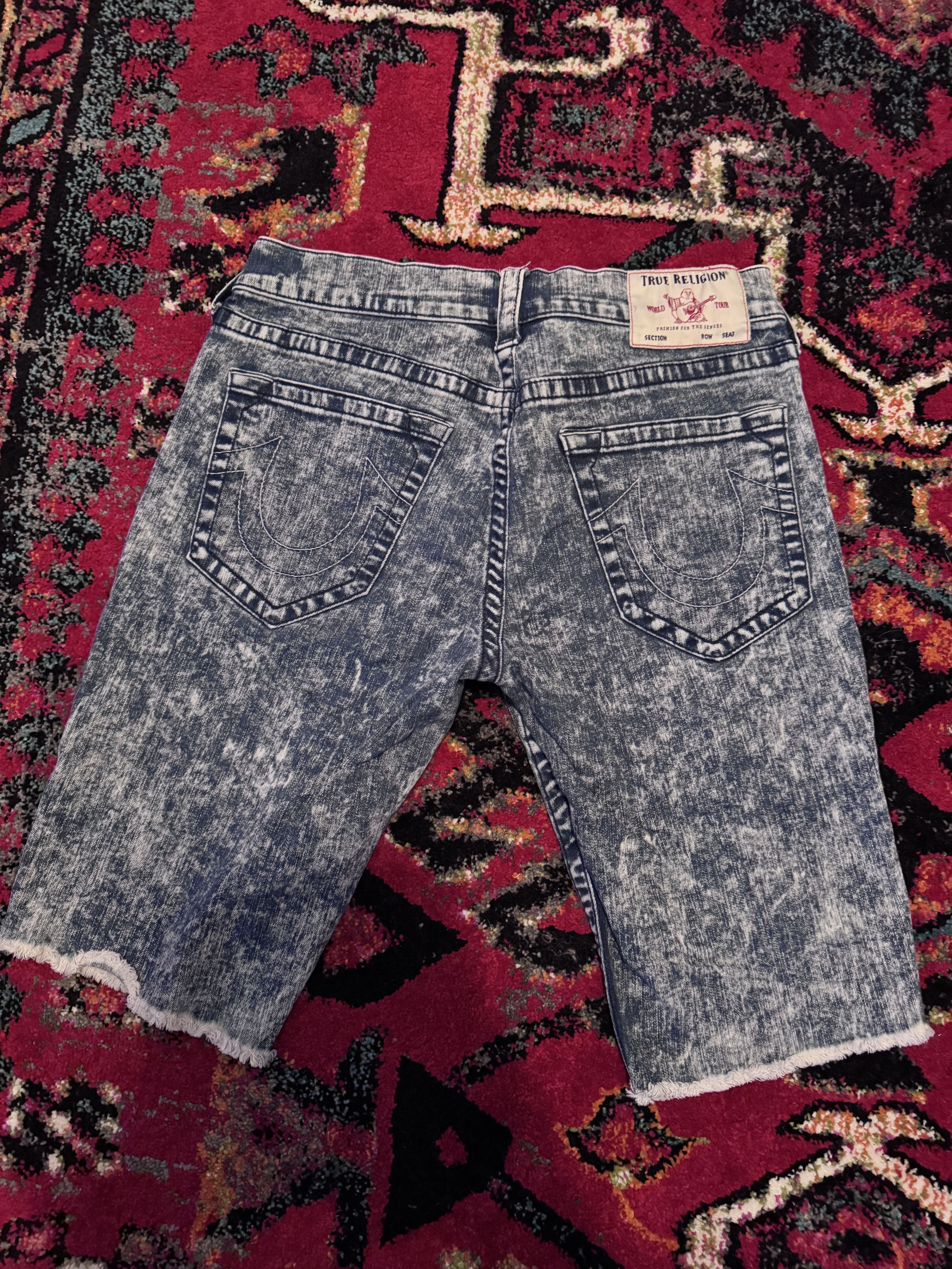 True Religion True Religion (World Tour) Cut Off Denim Jeans Size US 33 - 2 Thumbnail