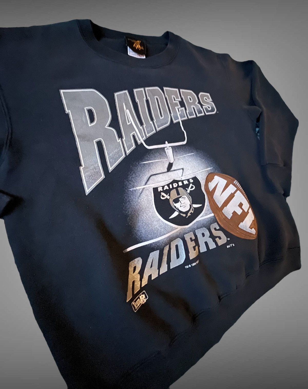 NBA × NFL × Vintage 1994 NFL Los Angeles Raiders Magic Johnson T’s sweatshirt M Size US M / EU 48-50 / 2 - 5 Thumbnail