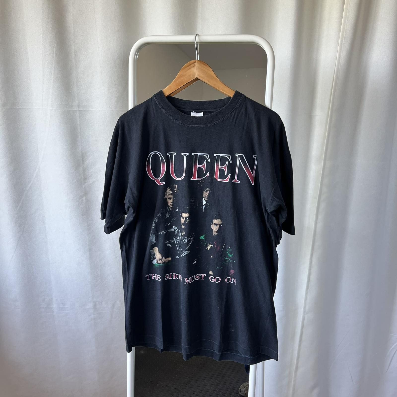 Band Tees Vintage Queen Ultra Rare Rock Band Tee Graphic 90s Size US L / EU 52-54 / 3 - 1 Thumbnail