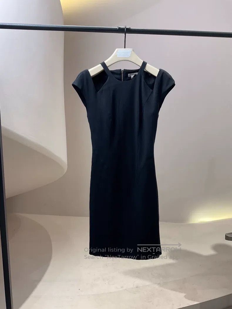 Helmut Lang Helmut Lang size P Black short-sleeve dress Size XS / US 0-2 / IT 36-38 - 1 Thumbnail