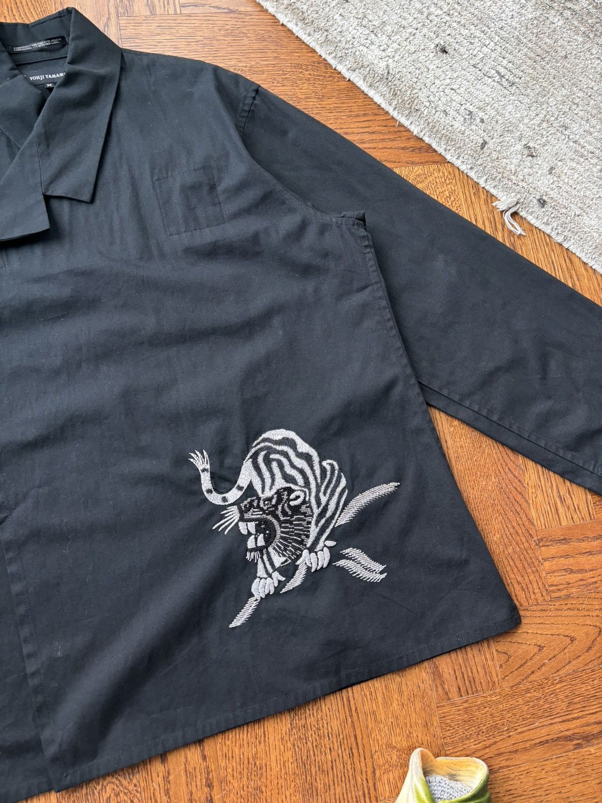 Vintage × Y's × Yohji Yamamoto 1990s Y’s Yohji Yamamoto Jacket Vintage Sequin Tiger 1998 SS Size US M / EU 48-50 / 2 - 6 Thumbnail
