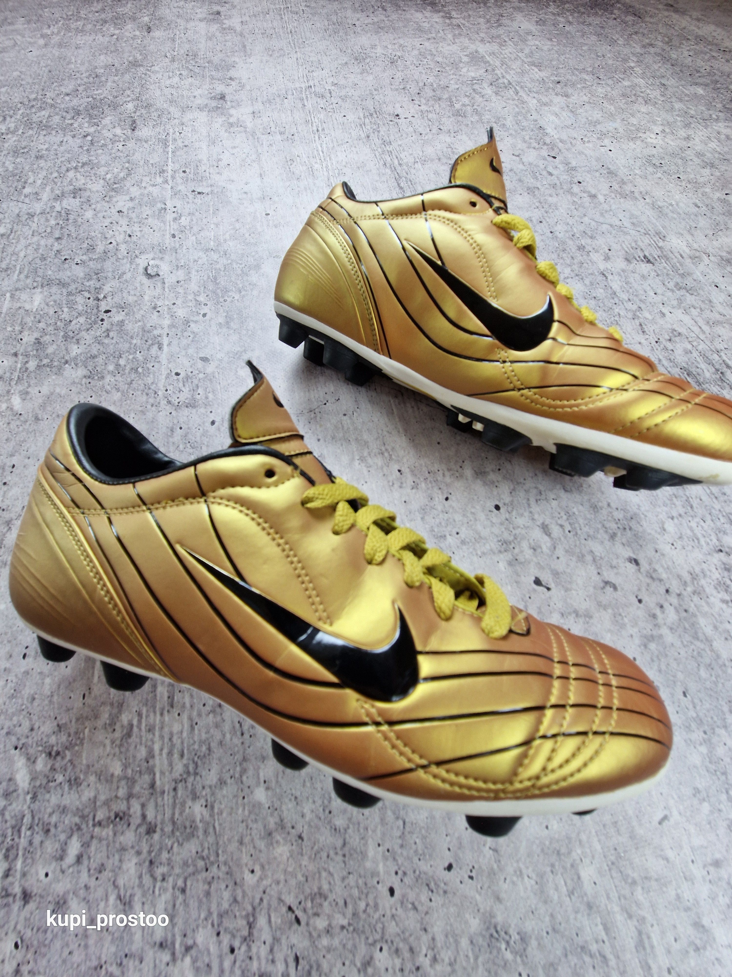 Nike Nike mercurial vapor R9 gold Football Boots rare Grailed