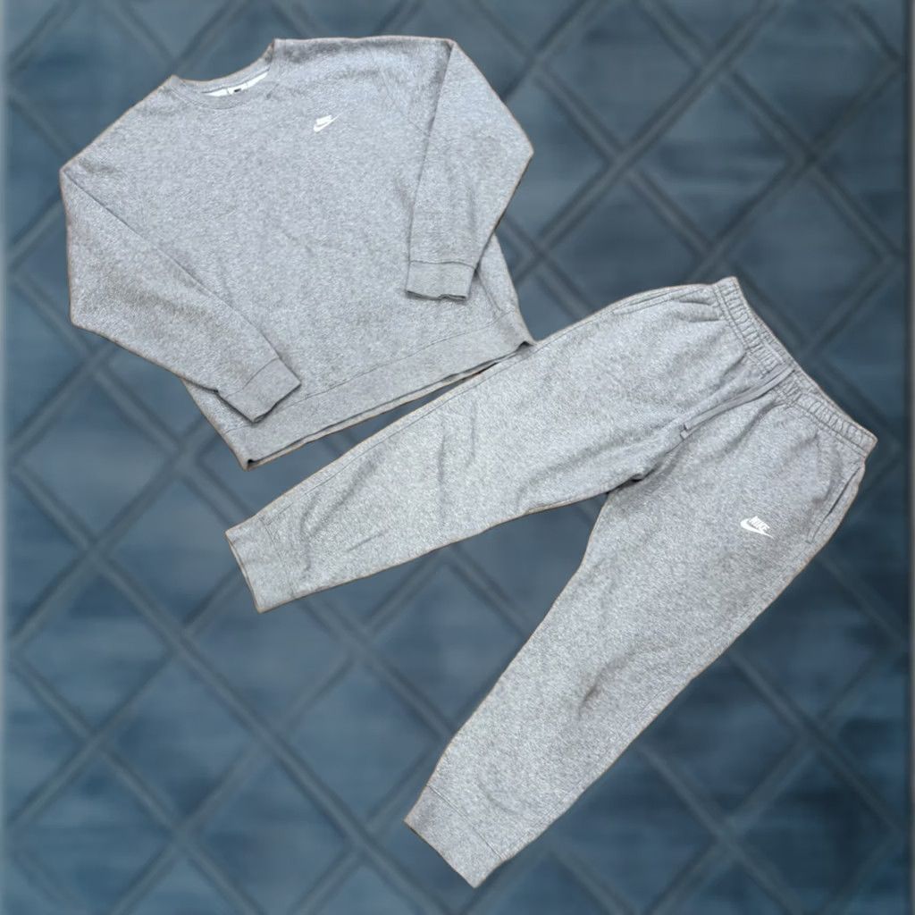 Nike Nike Sportswear Club Fleece Sweatshirt & Joggers Sweatset Gray Large Men XS? Size US L / EU 52-54 / 3 - 1 Thumbnail