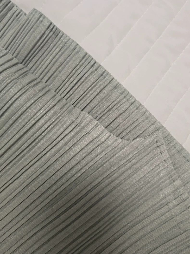 Issey Miyake Issey Miyake size:4 Light green pleated dress Size XS / US 0-2 / IT 36-38 - 9 Thumbnail