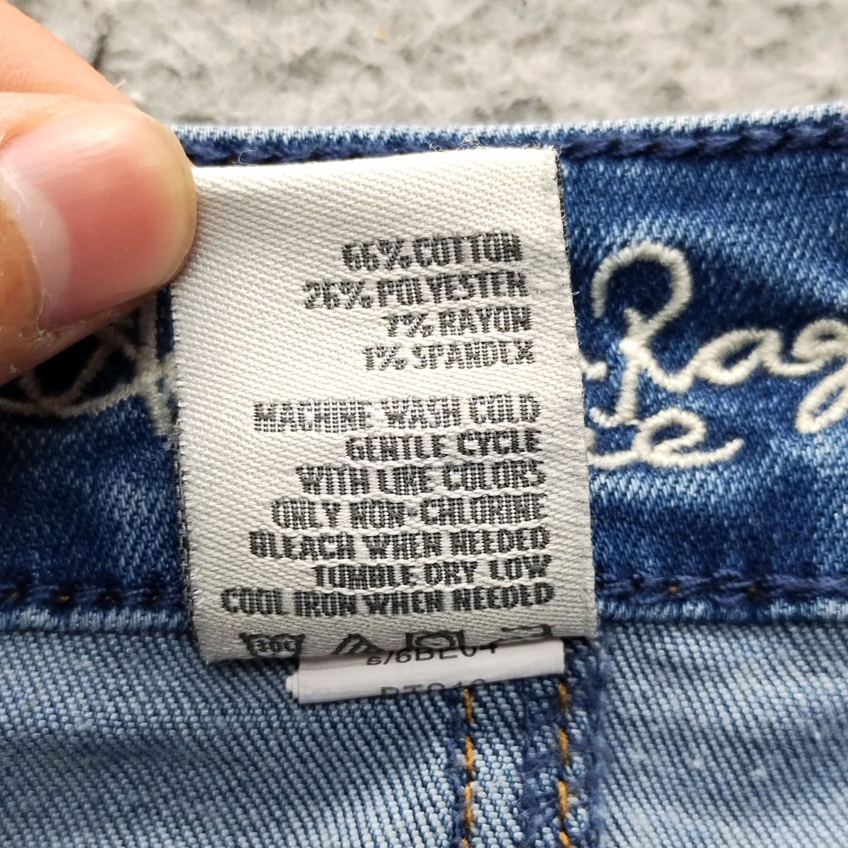 Vintage American Rag Cie Womens Skirt A-Line Denim Blue Stretch Button Front 1 Short Casual Vintage No N/A Size 25" / US 0 / IT 36 - 7 Thumbnail