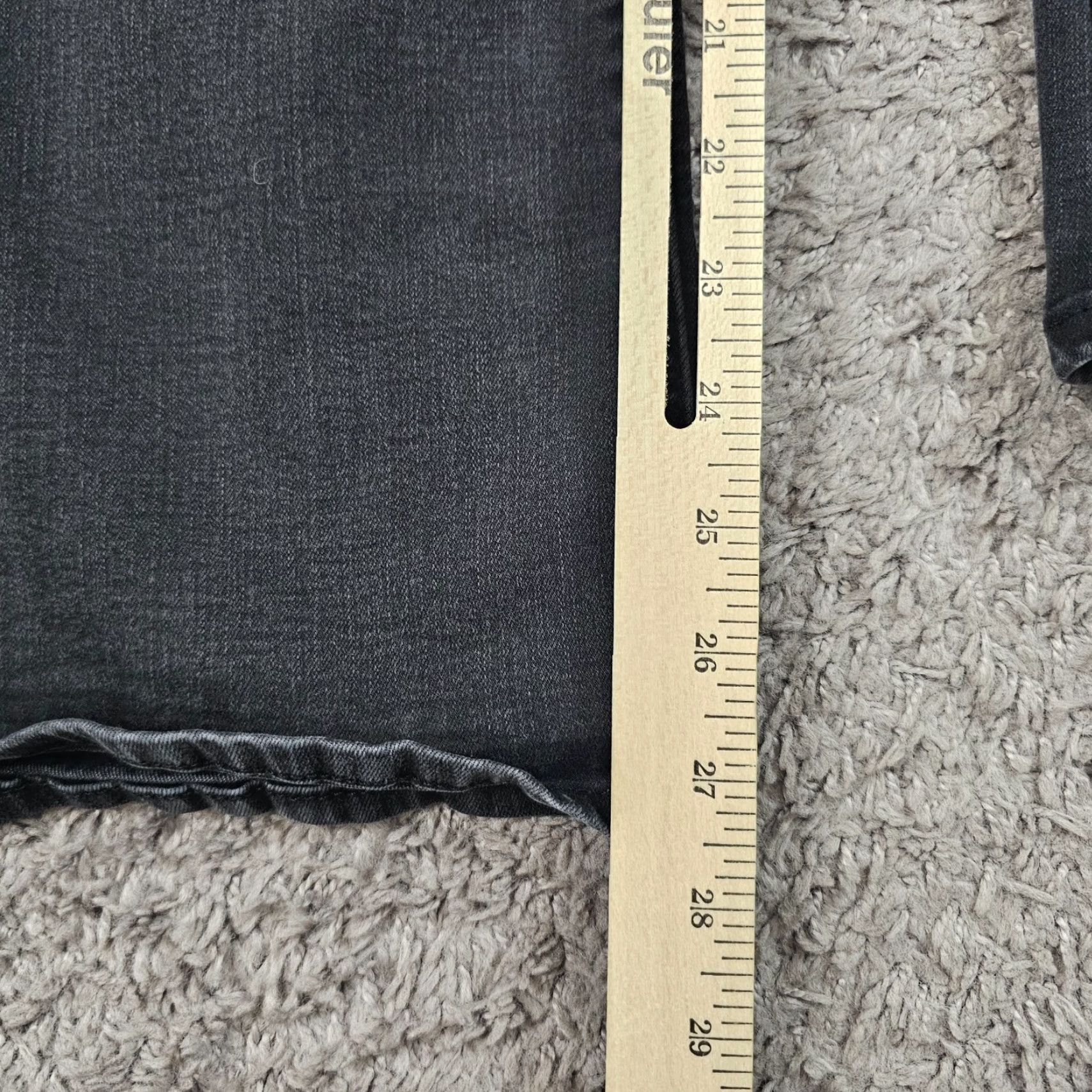 Levi's Levis 725 Jeans Womens 28 Black Boot Cut High Rise Stretch Denim 24x28 Jeans Women Boots Cut 725 Levis Black 28 Regular Stretch Denim Men? Size 28" / US 6 / IT 42 - 6 Thumbnail