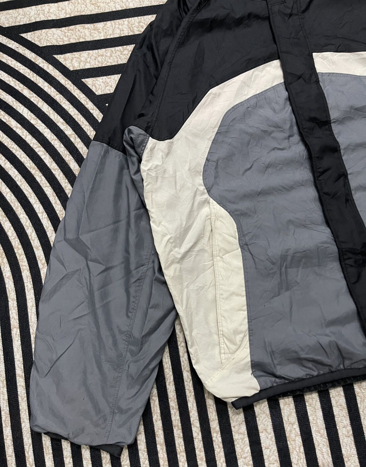 Nike × Vintage 2000s NIKE REVERSIBLE NYLON/FLEECE HOODIE ZIPPER JACKET Size US M / EU 48-50 / 2 - 7 Thumbnail