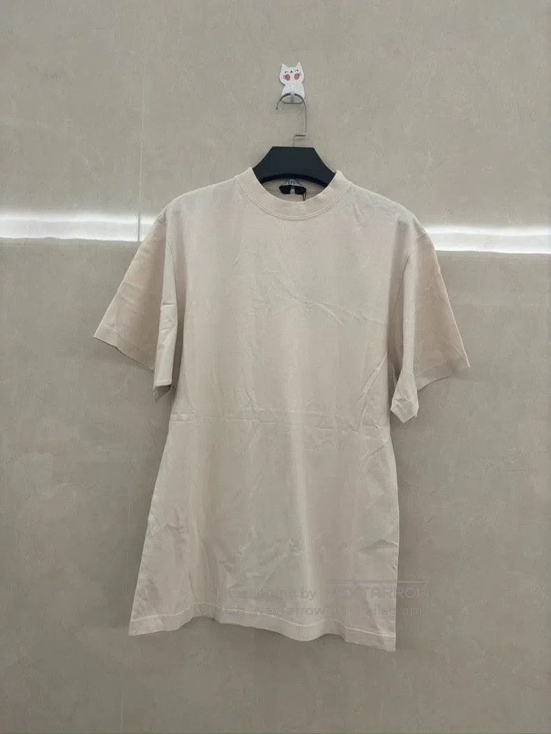Balenciaga Balenciaga Back Letter Short Sleeve Tee. Size US S / EU 44-46 / 1 - 1 Thumbnail