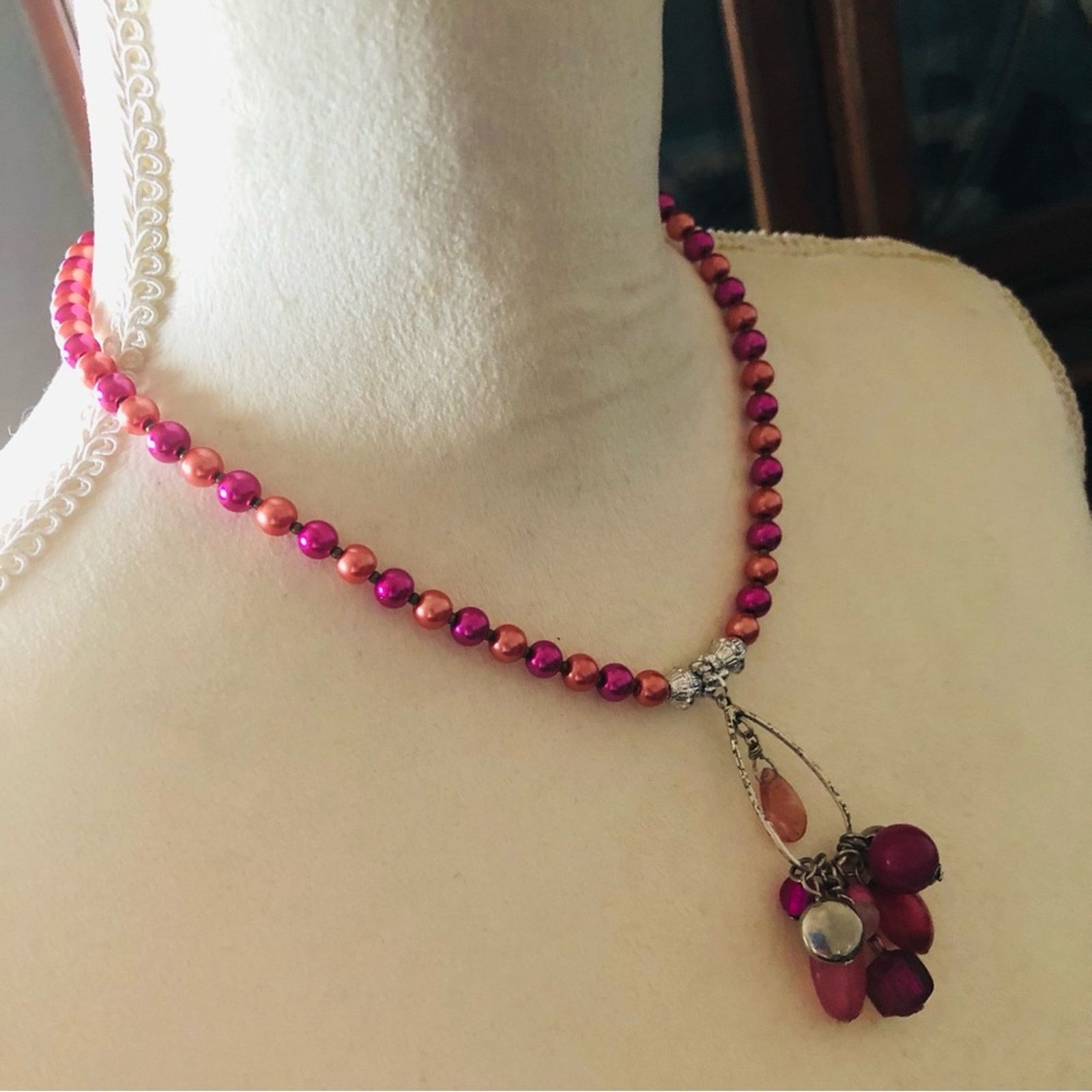 Handmade Handcrafted repurpose colorful beaded cluster Pearl necklace Size ONE SIZE - 3 Thumbnail