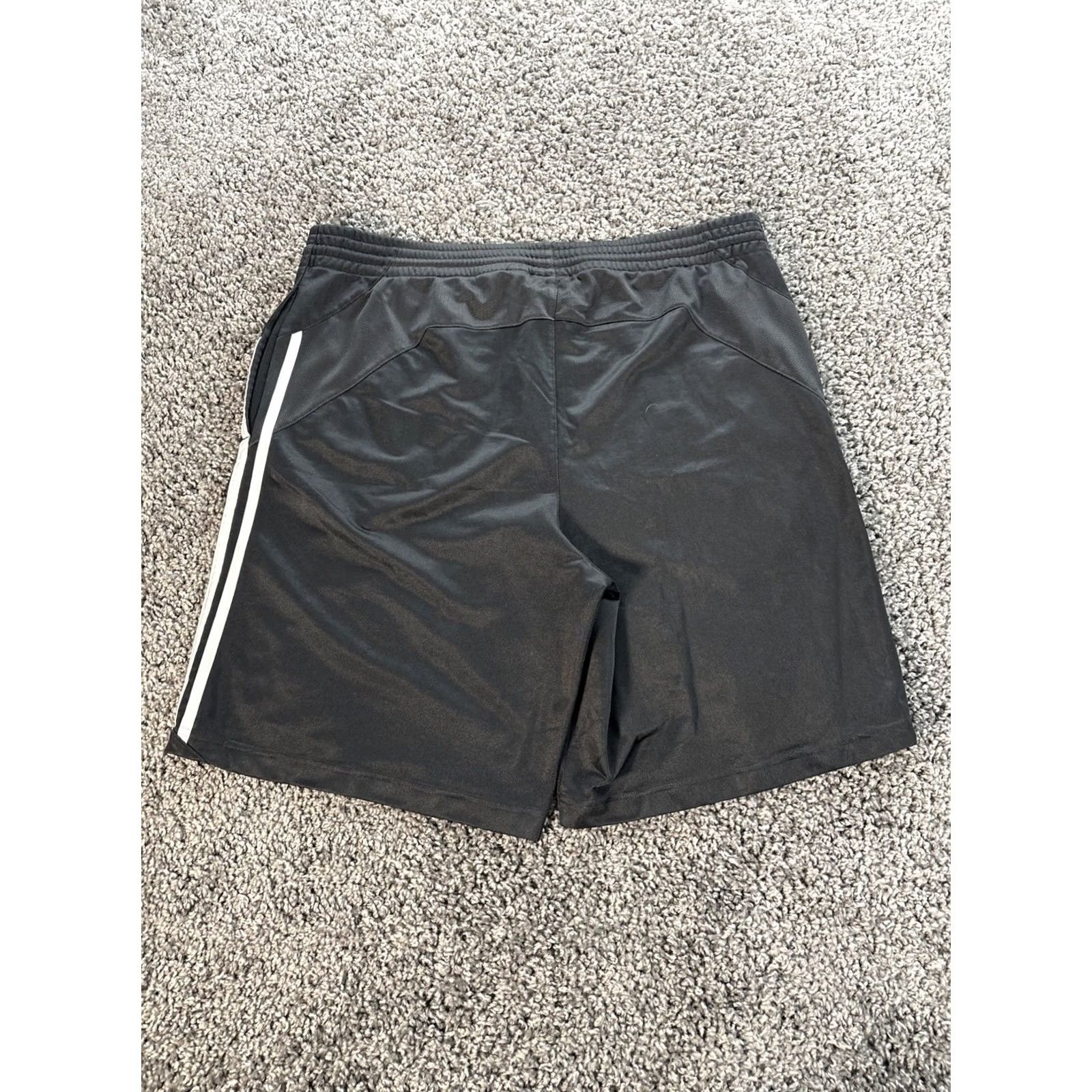 Adidas VINTAGE adidas Shorts Basketball 3 Stripe Silky Y2K Baggy Black Mens XL Size US 36 / EU 52 - 8 Thumbnail