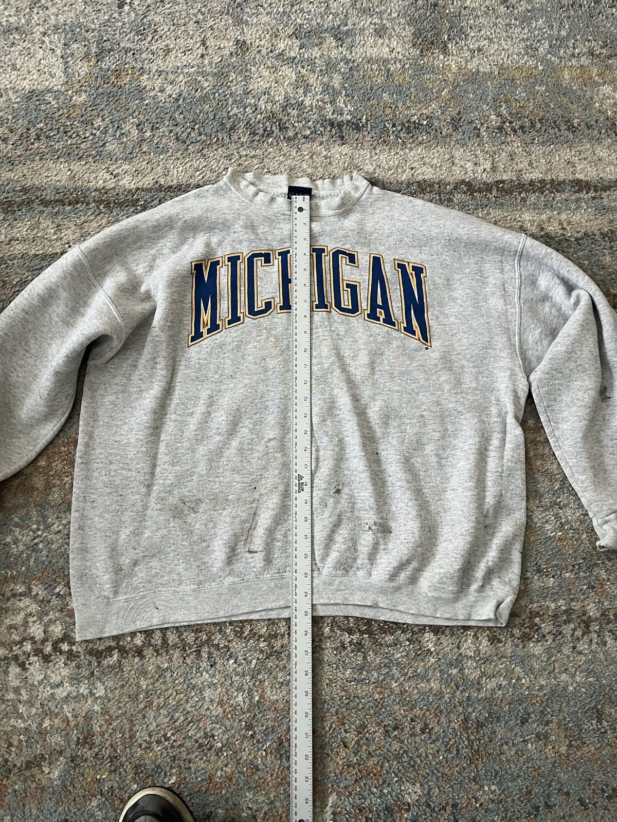 Japanese Brand × Vintage VTG Y2K Michigan Wolverines Crewneck Distressed Large Size US L / EU 52-54 / 3 - 7 Thumbnail