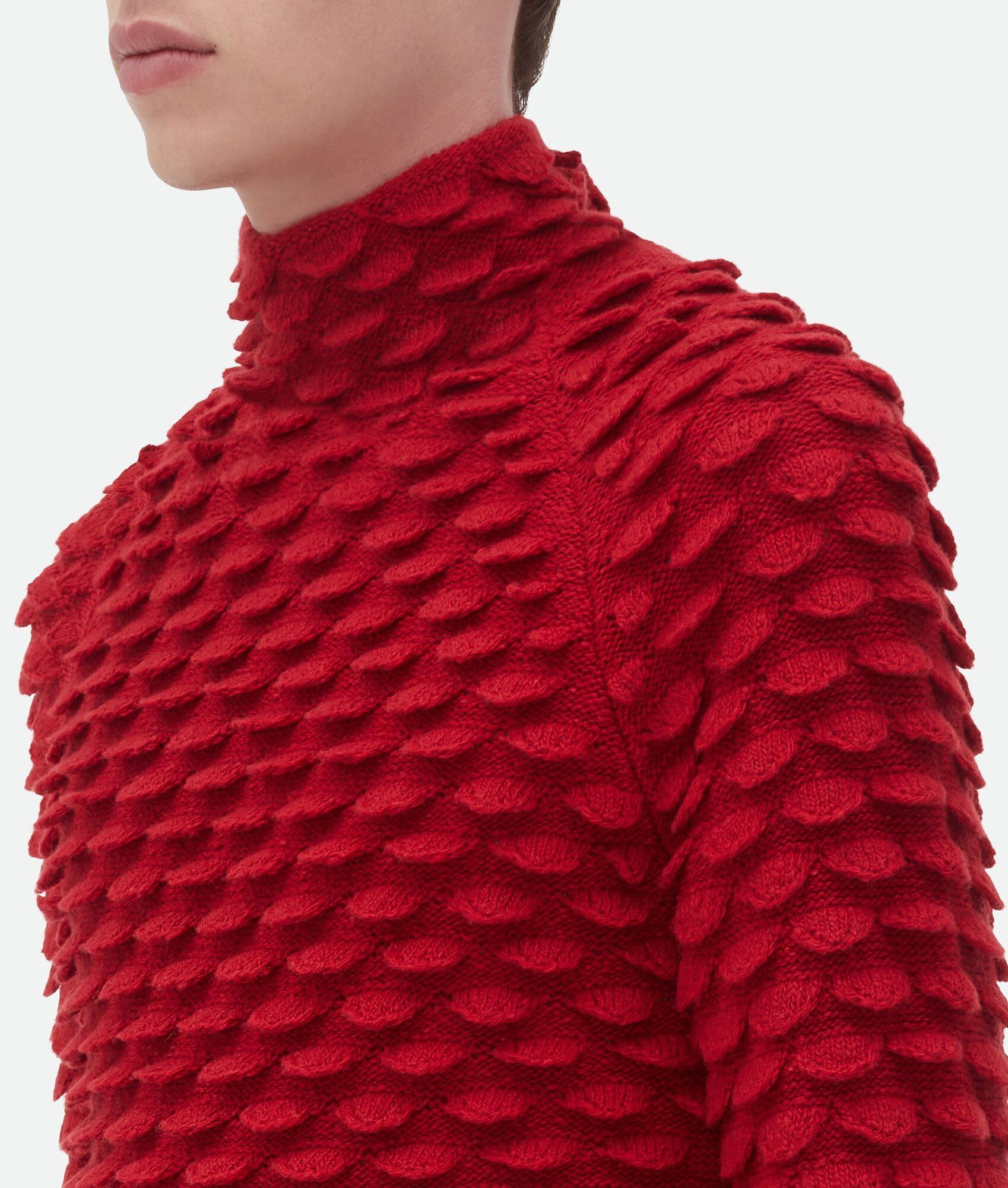 Bottega Veneta o1loc1c0125 770349 Fish Scale Wool Sweater in Red Size US L / EU 52-54 / 3 - 4 Thumbnail