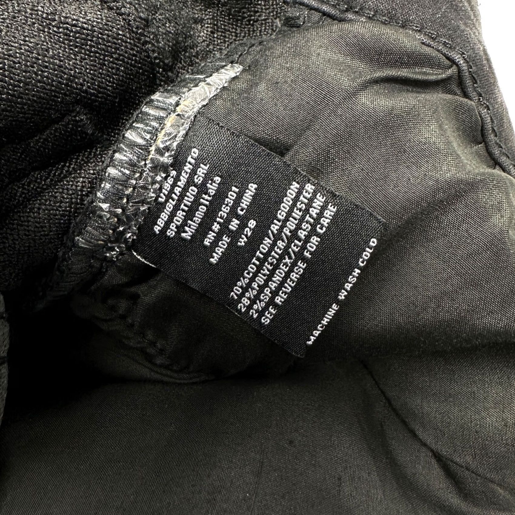 Versace Versace Shorts 28 Black Stretch Milano Italia V19-69 Abbigliamento Sportivo Srl Moto 90s Y2K Streetwear Mens Size US 28 / EU 44 - 6 Thumbnail