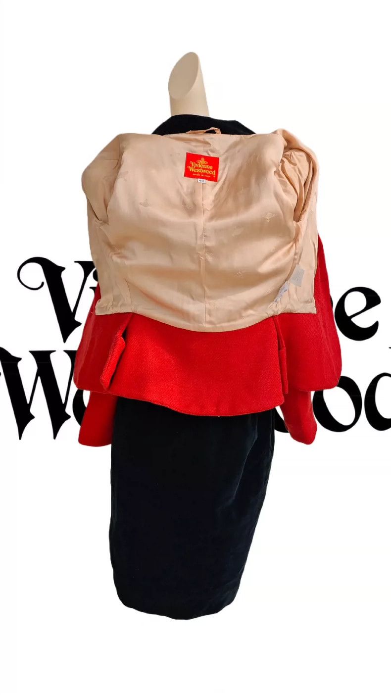Vivienne Westwood Vivienne Westwood Black velvet patchwork red three button Size M / US 6-8 / IT 42-44 - 7 Thumbnail