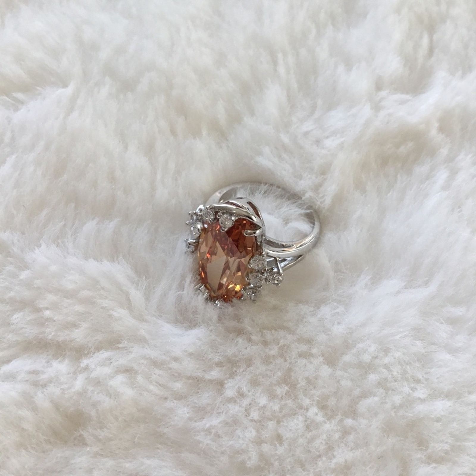 Other Elegant Silver Oval Yellow Crystal Cocktail Ring Size ONE SIZE - 9 Thumbnail