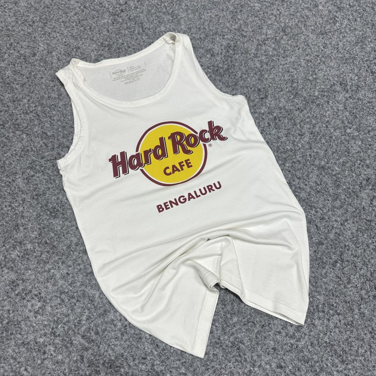 Hard Rock Cafe VTG Man Hard Rock Cafe Bengaluru Tank Top Sleeves Size S Y2K Size US S / EU 44-46 / 1 - 1 Thumbnail