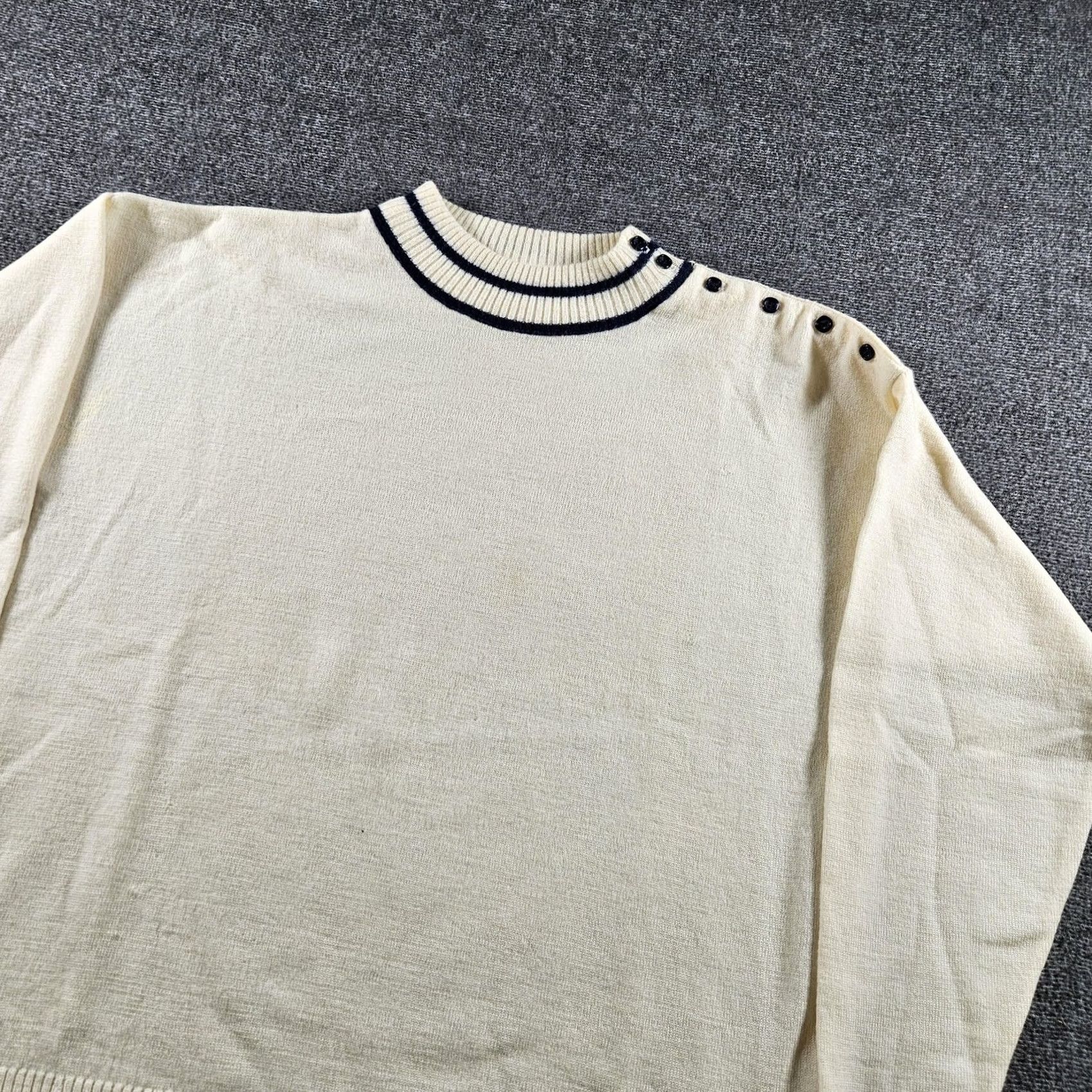 Pendleton Vintage Pendleton Sweater Mens Medium White Wool Button Shoulder Nautical 80s Size US M / EU 48-50 / 2 - 4 Thumbnail