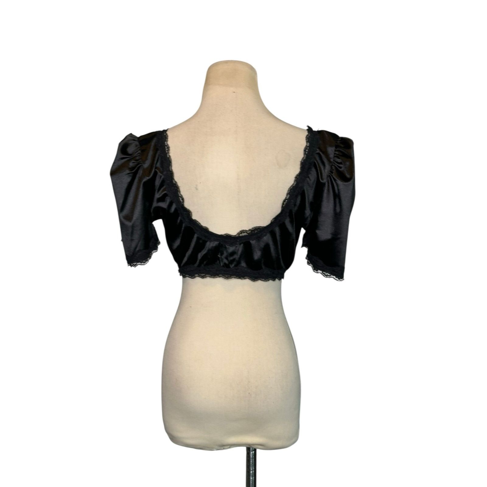 PRINCESS POLLY Princess Polly black short sleeves crop blouse size 12 Size XL / US 12-14 / IT 48-50 - 13 Thumbnail