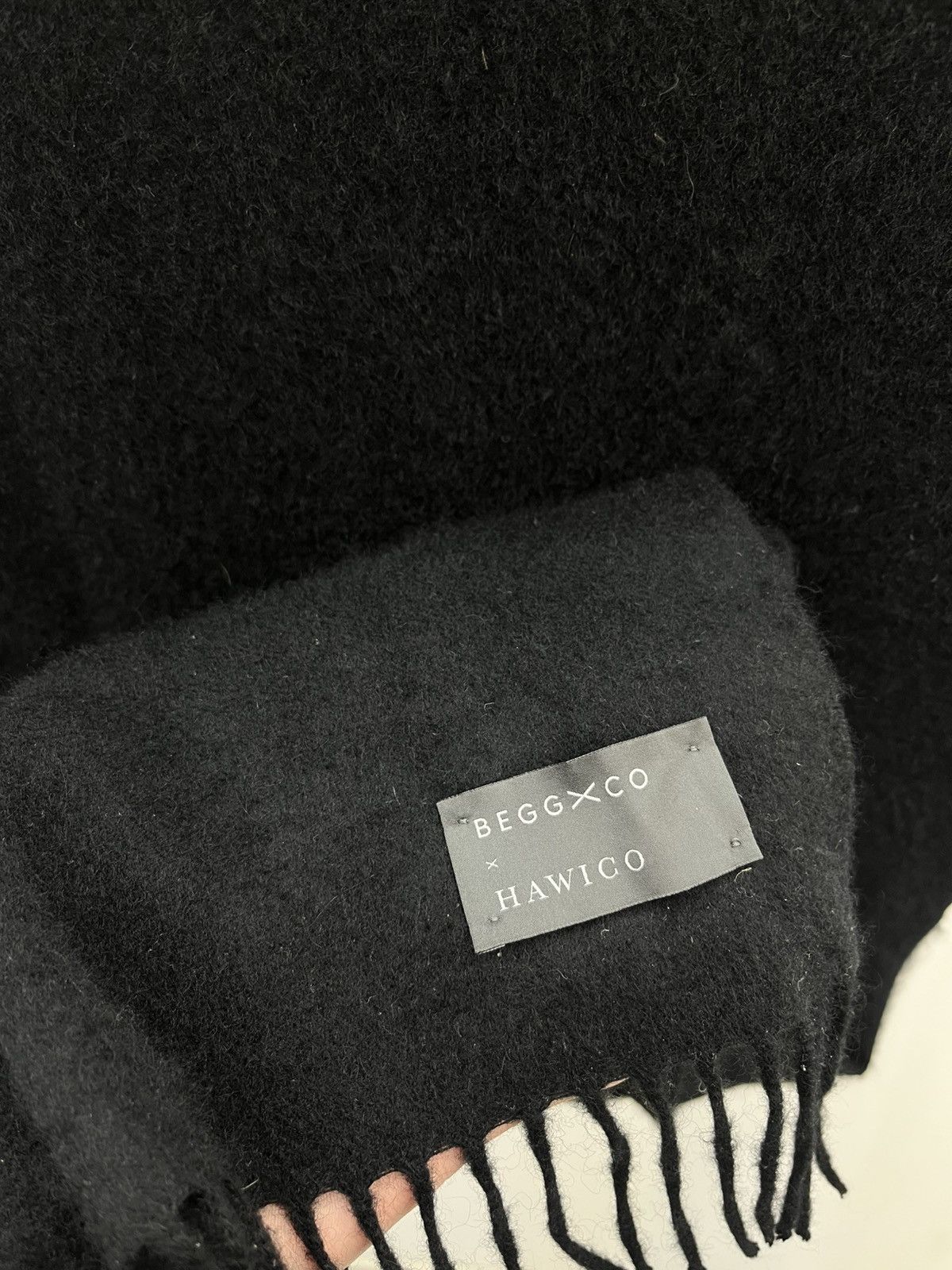 Begg x Co Begg Co x Hawico Pure Cashmere Fringe Scarf Size ONE SIZE - 4 Thumbnail