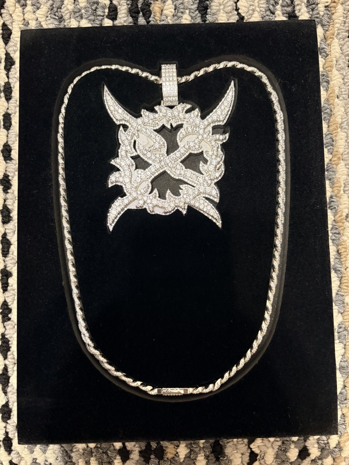 Ken Carson Ken Carson A Great Chaos Tour X Chain Size ONE SIZE - 3 Thumbnail