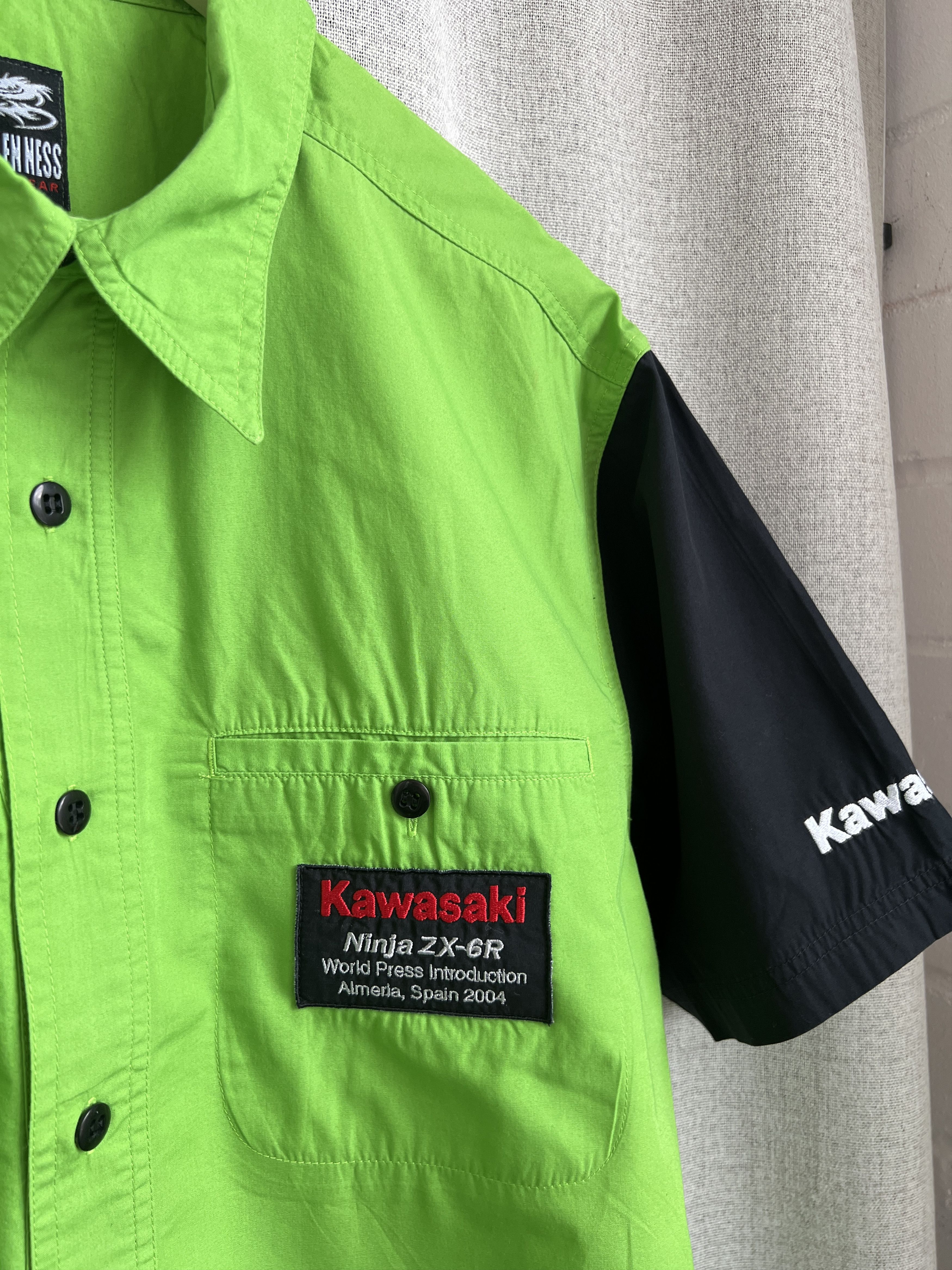 Vintage Y2K Kawasaki Ninja 2004 Moto Button Shirt Embroidery Size US L / EU 52-54 / 3 - 7 Thumbnail