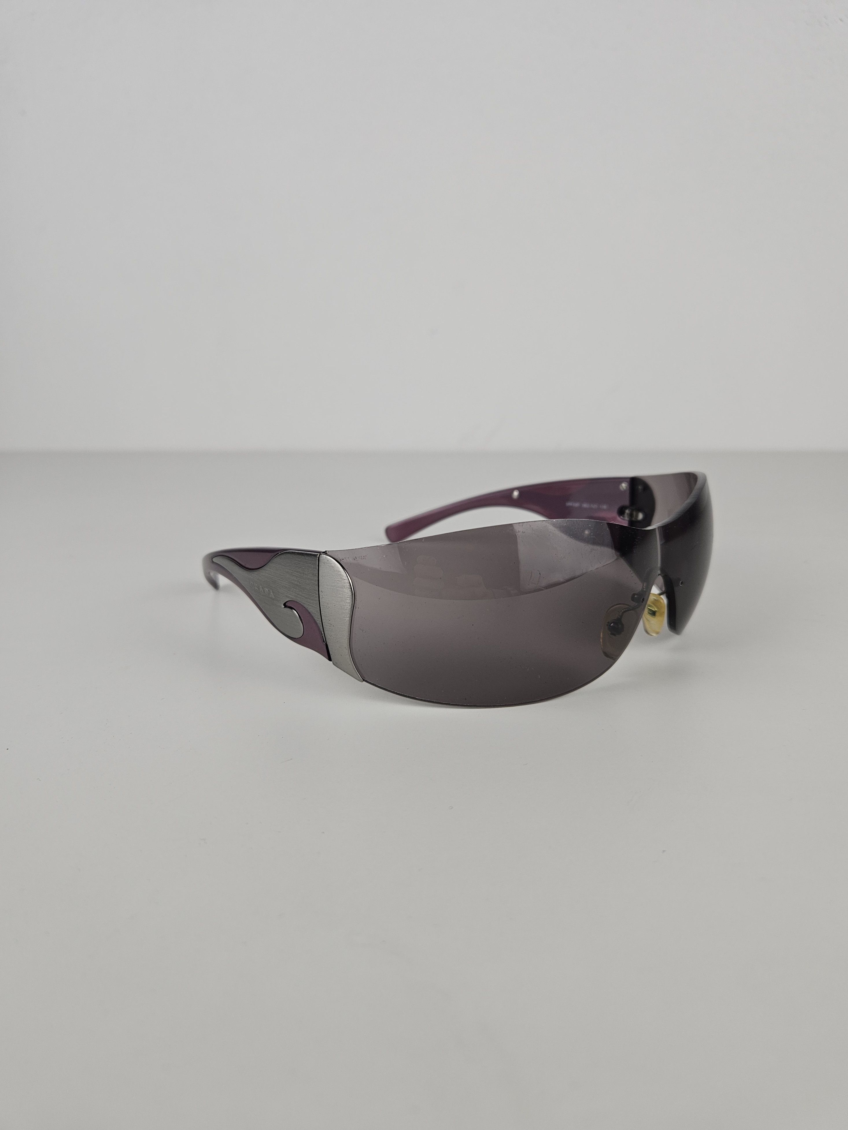 Prada Archive y2k Prada SPR58F wraparound flame sunglasses Size ONE SIZE - 7 Thumbnail
